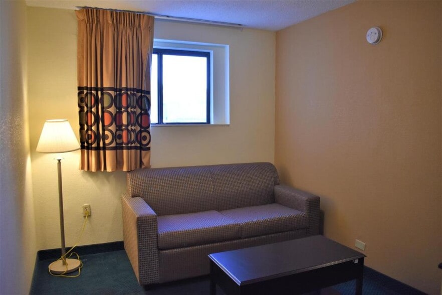 More Photos Of 175-181 S Tennessee Ave, Atlantic City Hotel For Sale