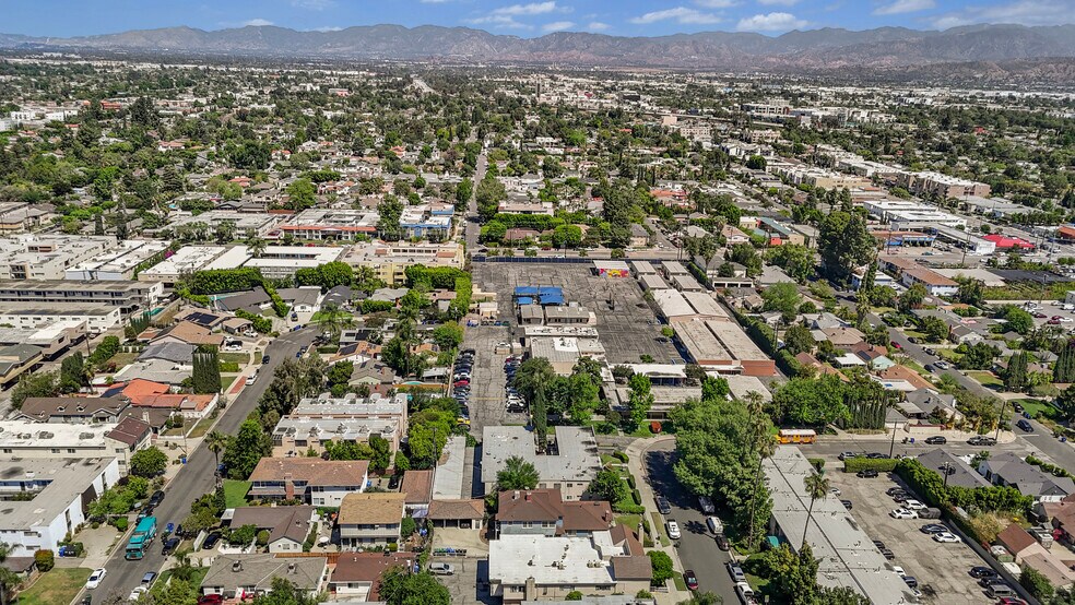More Photos Of 5449 Bellingham Ave, Valley Village Apartments For Sale