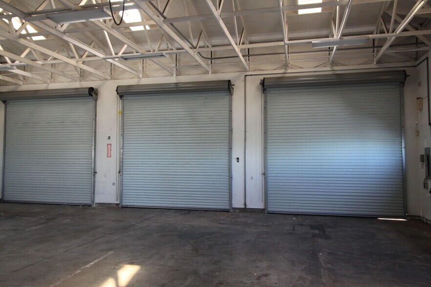 More Photos Of 81-6394 Mamalahoa Hwy, Kealakekua General Retail For Lease