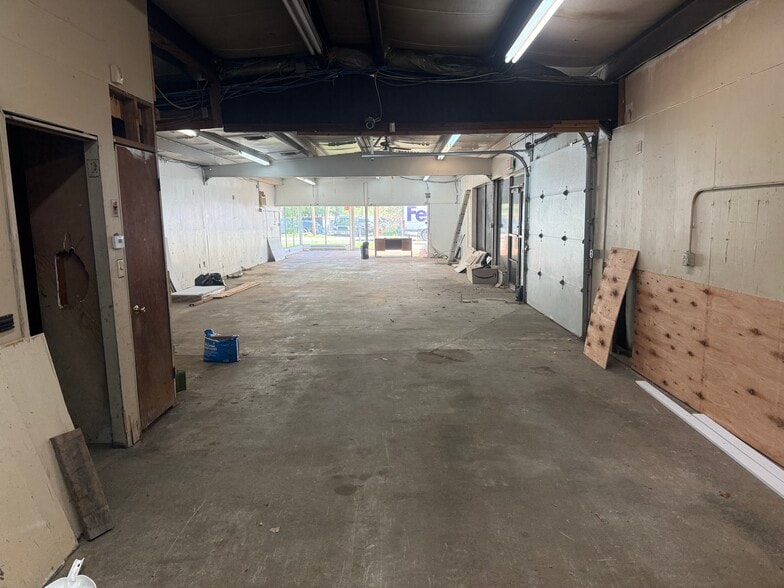 More Photos Of 940 Rt 46 E US-46 Hwy, Kenvil Specialty For Sale