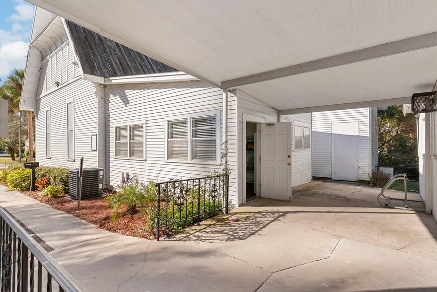 More Photos Of 201 W University Ave, Orange City Religious Facility For Sale