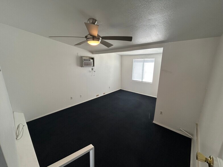More Photos Of 1482 6th St, Coachella Office For Lease