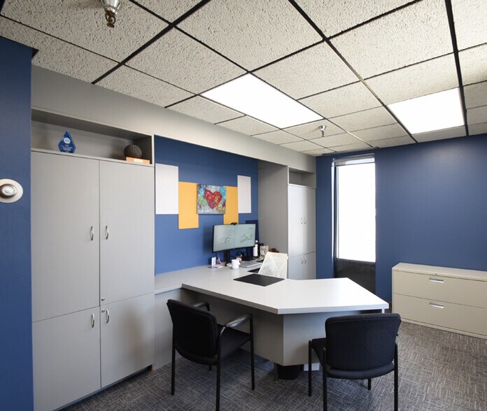 More Photos Of 1720 3rd Ave N, Fargo Distribution For Sale