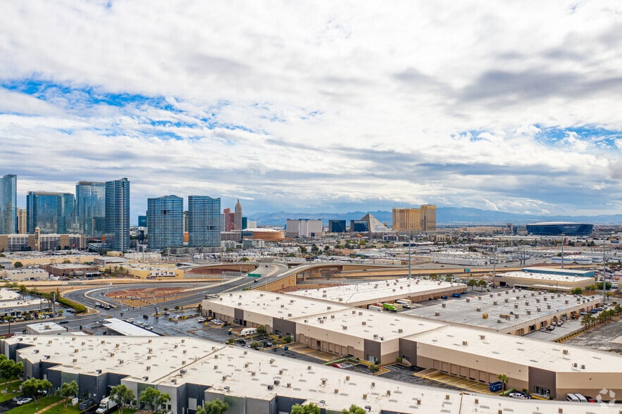 More Photos Of 4375 S Valley View Blvd, Las Vegas Warehouse For Lease