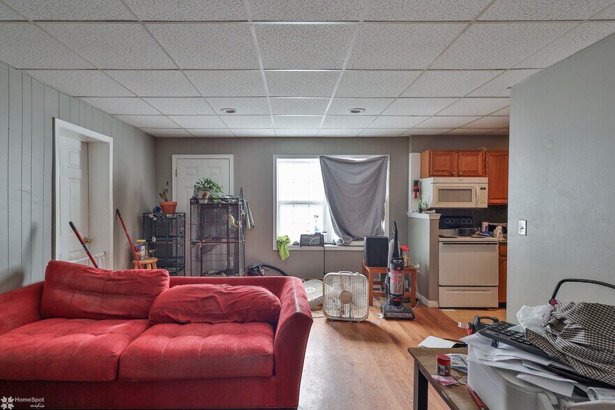 More Photos Of 302 W Abbott St, Lansford Multifamily For Sale