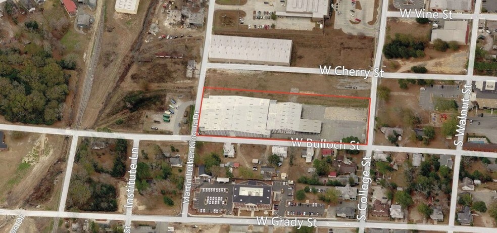 More Photos Of 91 S College St, Statesboro Warehouse For Lease