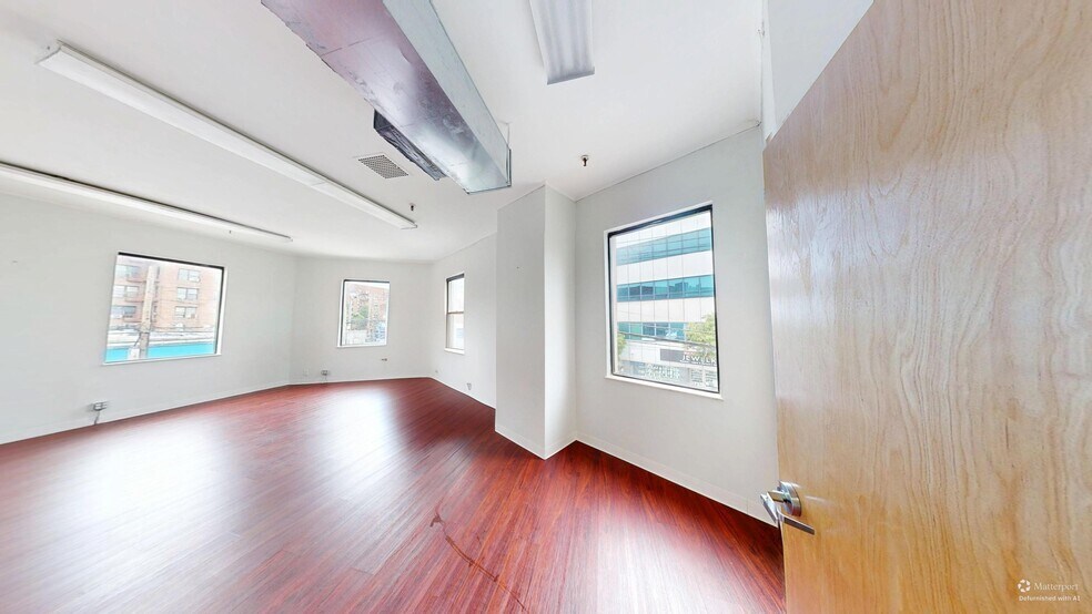 More Photos Of 2625 E 14th St, Brooklyn Office For Lease