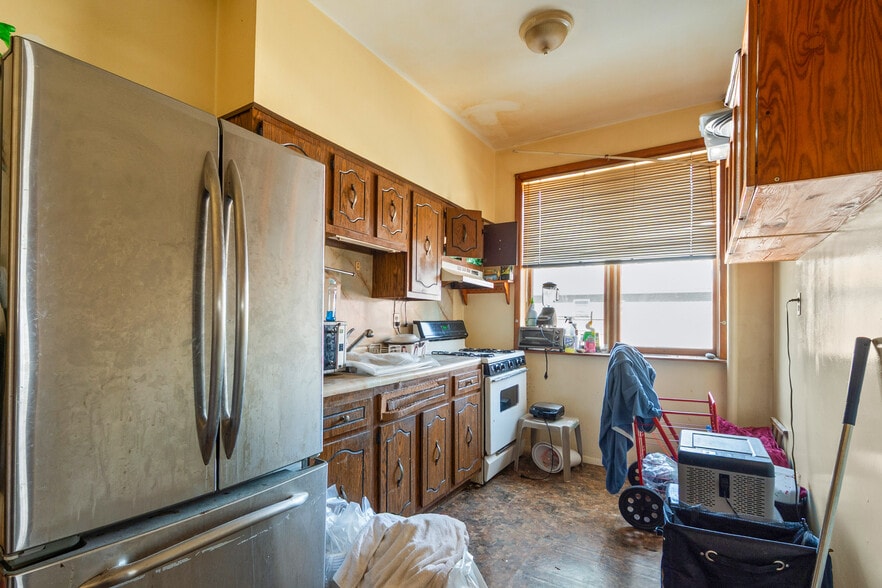 More Photos Of 2101 76th St, Brooklyn Flex For Sale