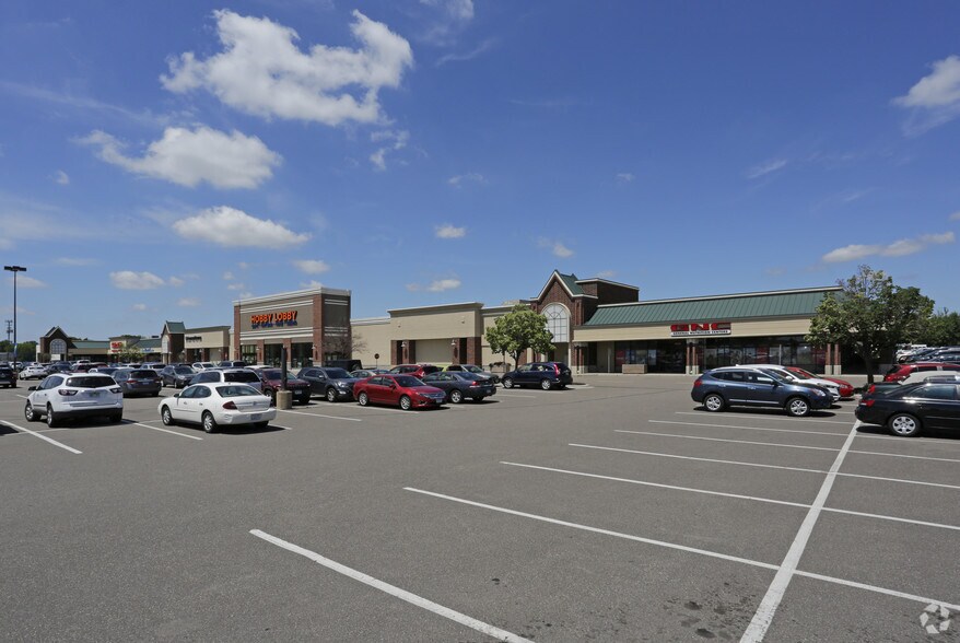 More Photos Of 12900-13020 Riverdale Dr NW, Coon Rapids Unknown For Lease