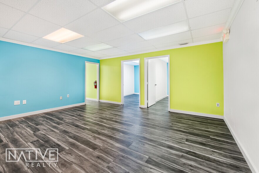 More Photos Of 2817 E Oakland Park Blvd, Fort Lauderdale Office For Sale