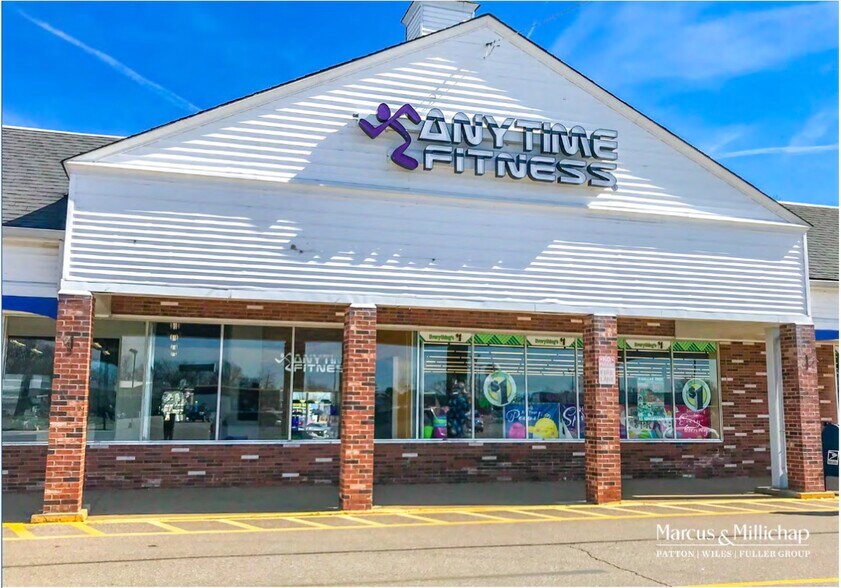 More Photos Of 4705-4813 Liberty Ave, Vermilion Unknown For Lease