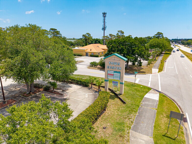 More Photos Of 1071 Port Malabar Blvd NE, Palm Bay Medical For Sale