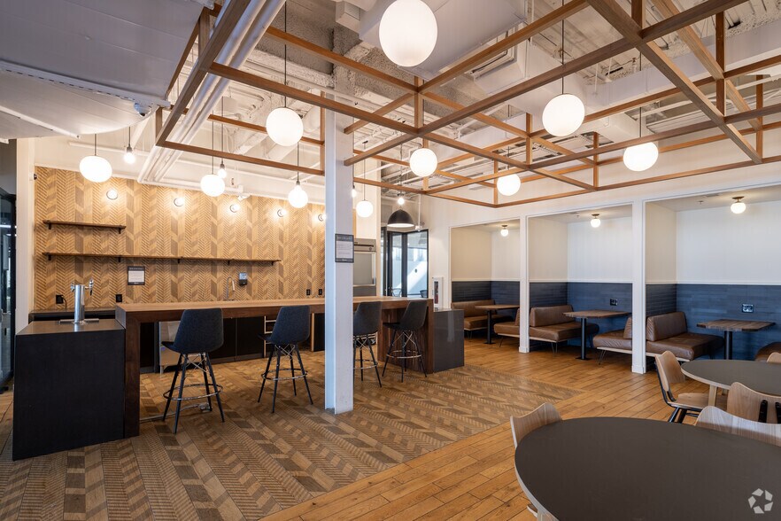 More Photos Of 3365 Piedmont Rd NE, Atlanta Coworking Space