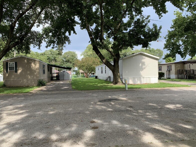 More Photos Of 321 N All Seasons Rd, Geff Manufactured Housing Mobile Home Park For Sale