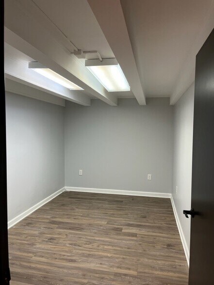 More Photos Of 81 N Main, Mount Clemens Loft Creative Space For Lease