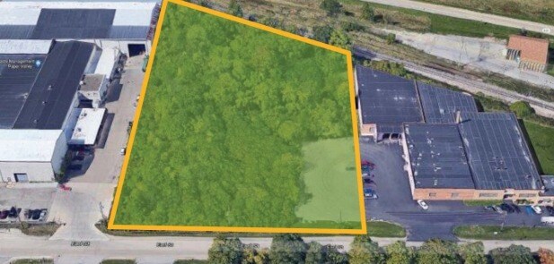 More Photos Of 733 Midway Rd, Menasha Distribution For Lease