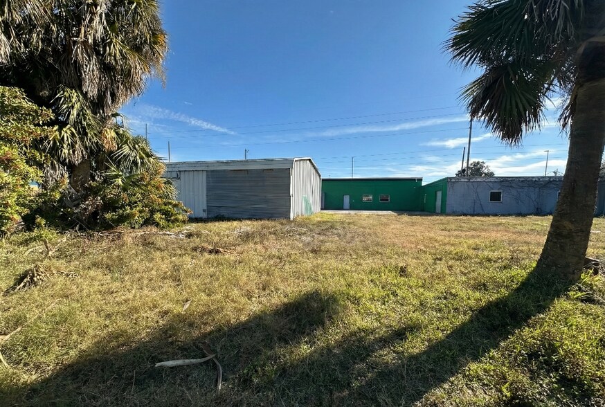 More Photos Of 13243 US Hwy 19, Hudson Auto Repair For Sale
