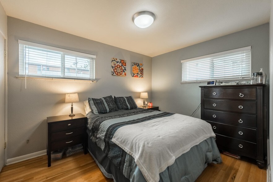 More Photos Of 2525-2527 S University Blvd, Denver Apartments For Sale