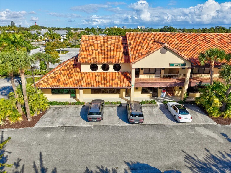 More Photos Of 725 N A1A, Jupiter Medical For Sale