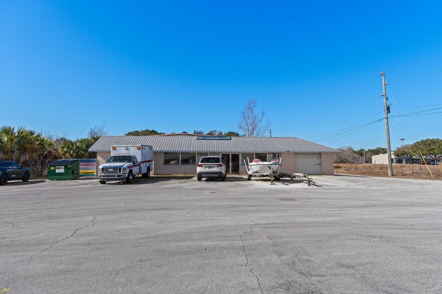 More Photos Of 6680 W Gulf To Lake Hwy, Crystal River Auto Repair For Sale