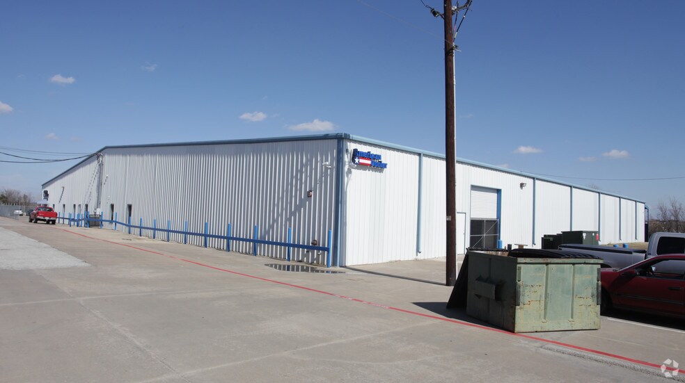 More Photos Of 919 W Mayfield Rd, Arlington Warehouse For Lease