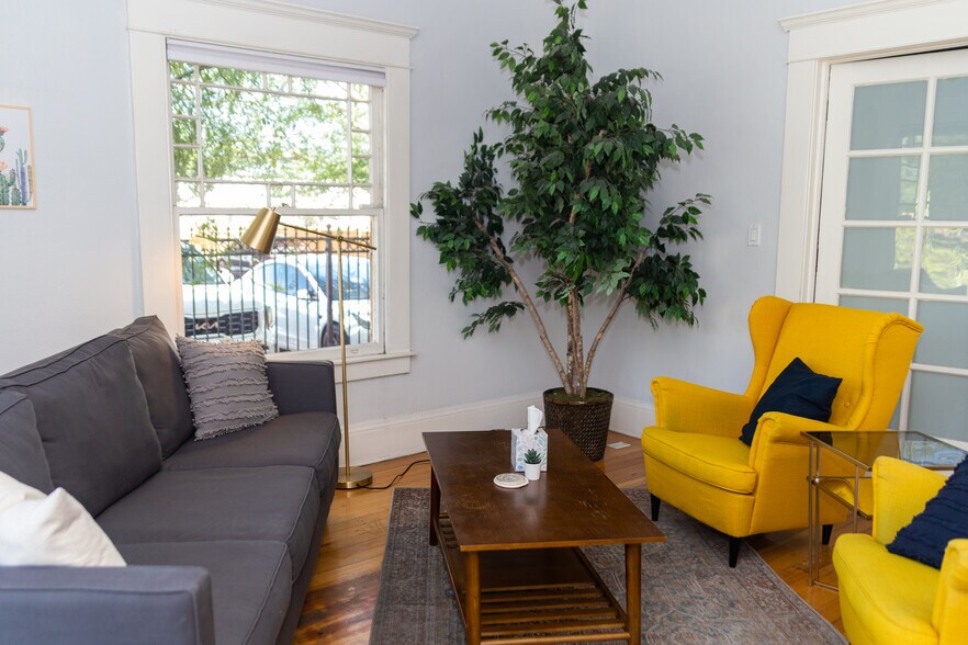 More Photos Of 531 E Lynwood St, Phoenix Office Residential For Sale