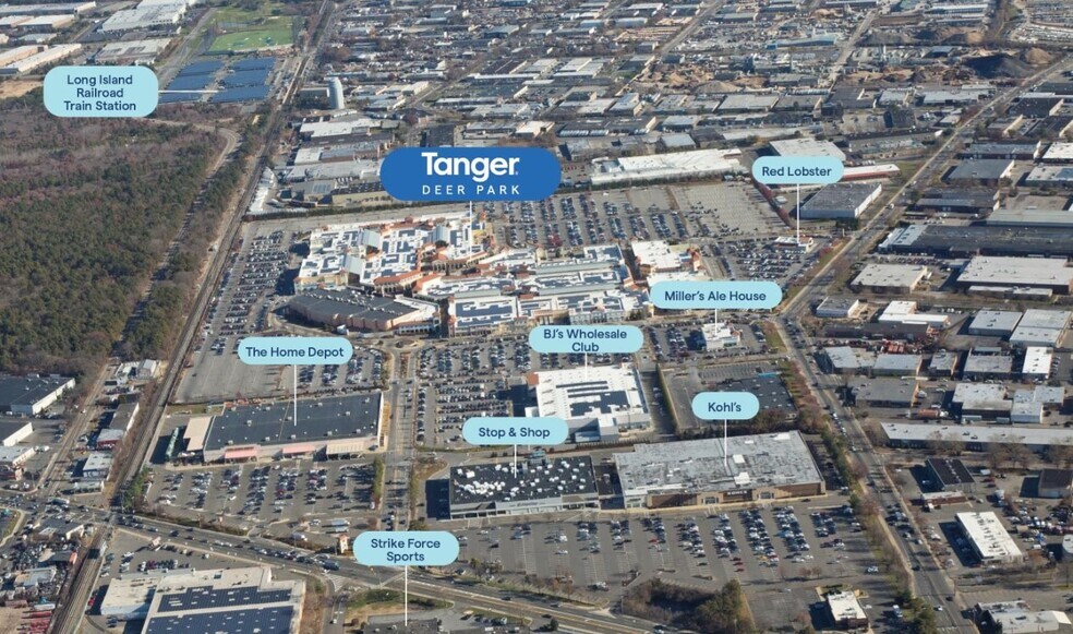 More Photos Of 152 The Arches Cir, Deer Park Unknown For Lease