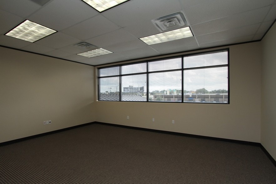More Photos Of 14521 Old Katy Rd, Houston Medical For Lease