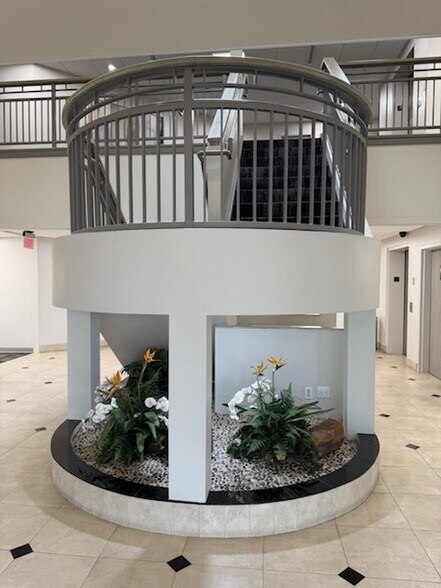 More Photos Of 9816 Memorial Blvd, Humble Medical For Lease