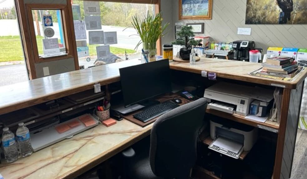 More Photos Of 787 N Central Blvd, Coquille Hotel For Sale