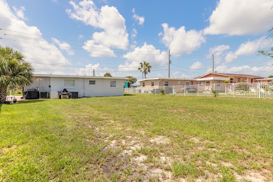 More Photos Of 133 Bridgeport Rd, Daytona Beach Shores Office For Sale