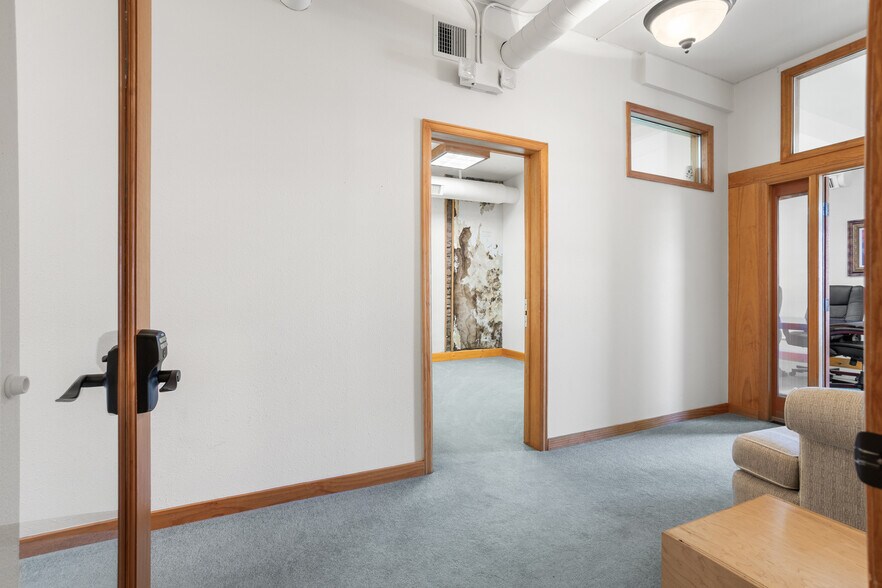 More Photos Of 431 Main St, Lyons Storefront Retail Office For Lease