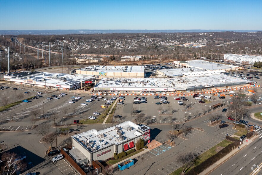 More Photos Of 495 Prospect Ave, West Orange Unknown For Lease