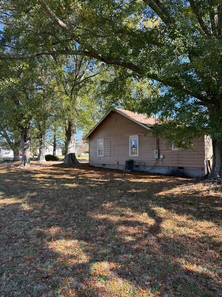 More Photos Of 3072 Old Furnace Rd, Boiling Springs Office For Sale