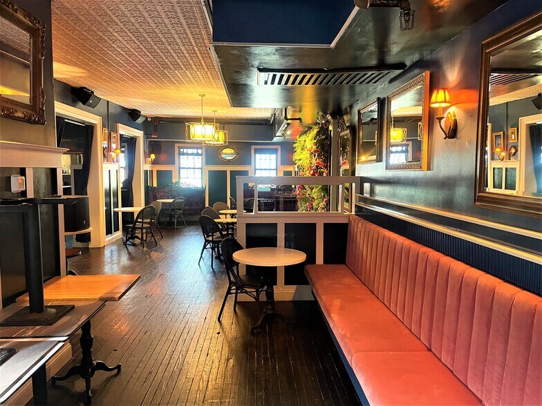 More Photos Of 31 E Cross St, Baltimore Restaurant For Sale