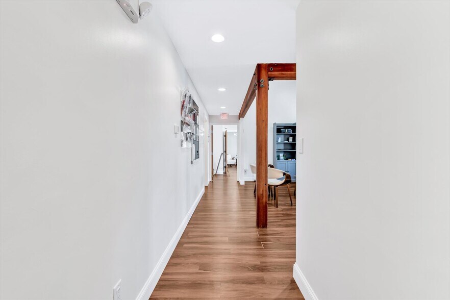 More Photos Of 1049 Main St, West Barnstable Medical For Sale