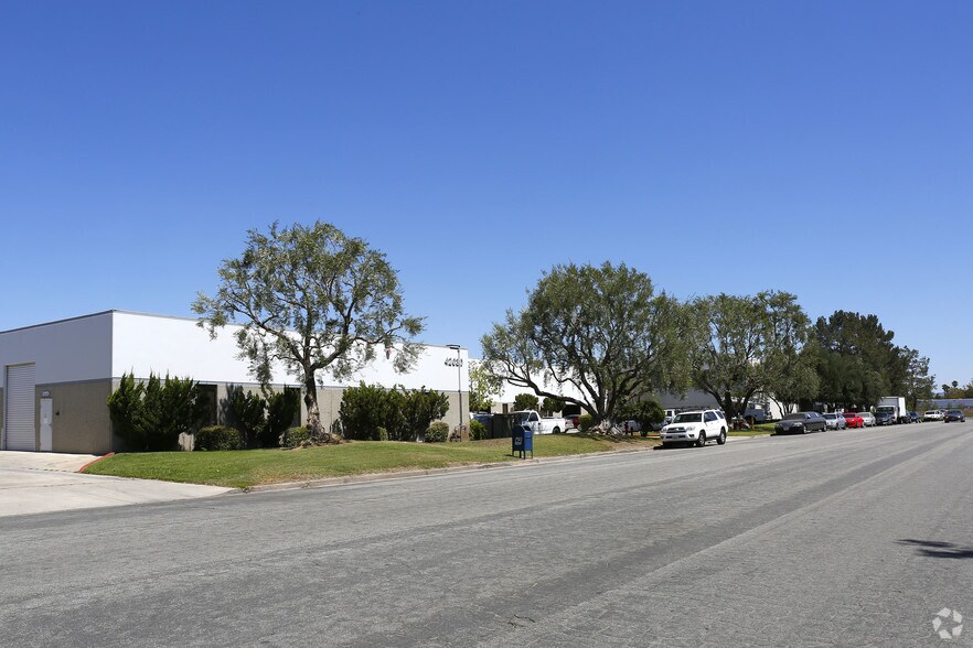 More Photos Of 42030 Avenida Alvarado, Temecula Flex For Lease