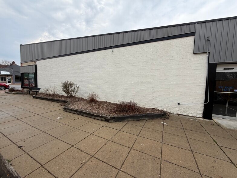 More Photos Of 4238 Main St, Brown City Drugstore For Sale