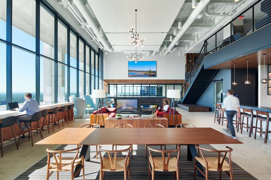 More Photos Of 800 Nicollet Mall, Minneapolis Office For Sale