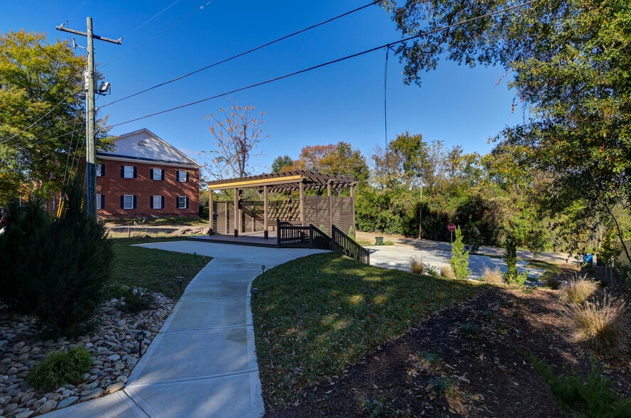 More Photos Of 816 Shull St, West Columbia Apartments For Sale