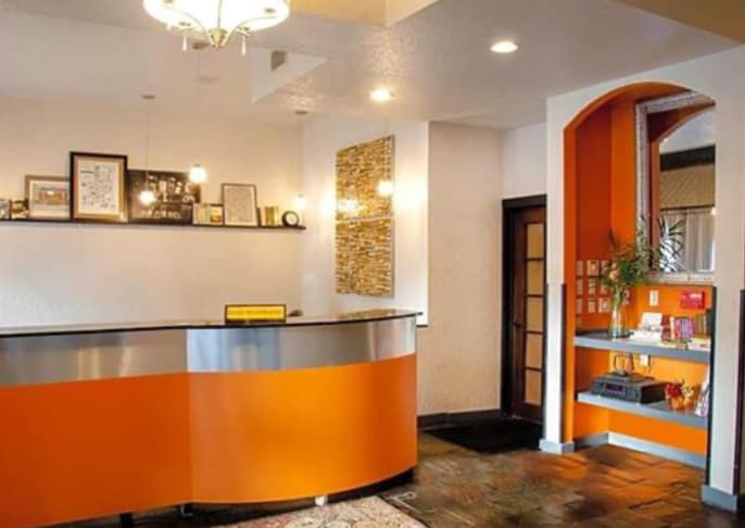 More Photos Of 215 S Woodland Blvd, Deland Hotel For Sale