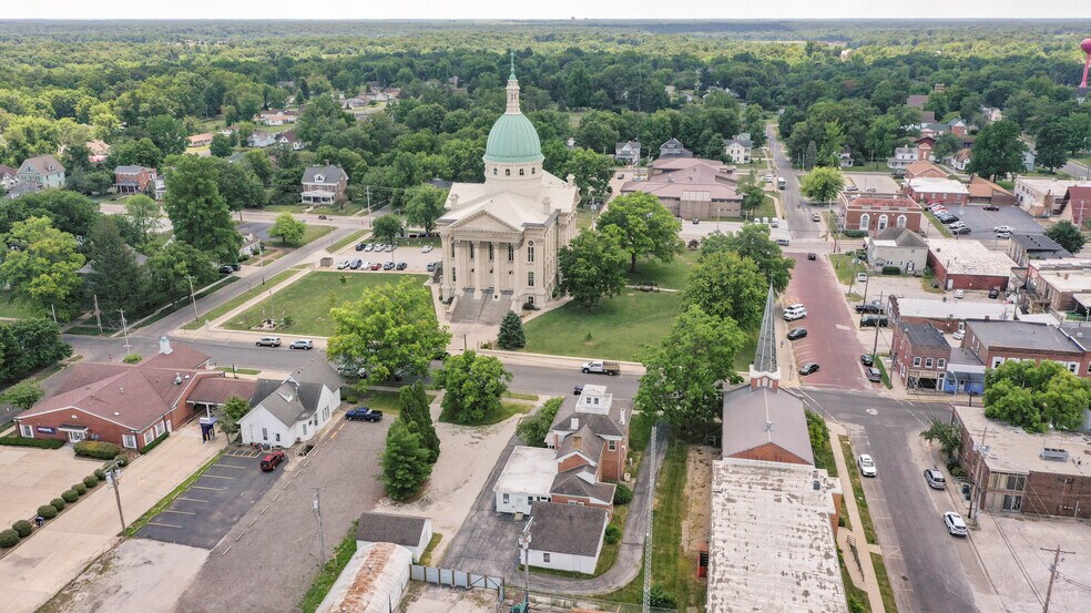 More Photos Of 212 E Main St, Carlinville Office Residential For Sale