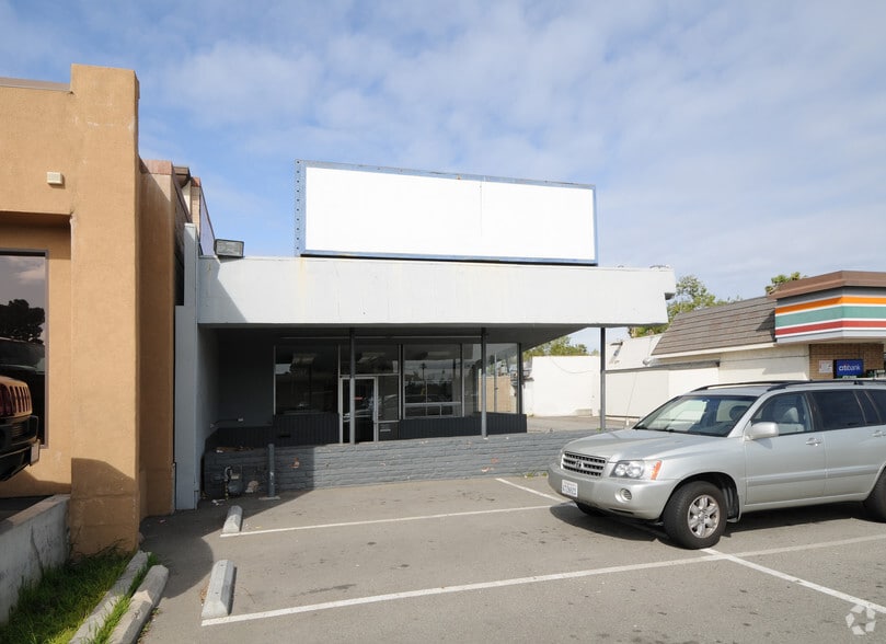 More Photos Of 2673 Harbor Blvd, Costa Mesa Auto Dealership For Lease