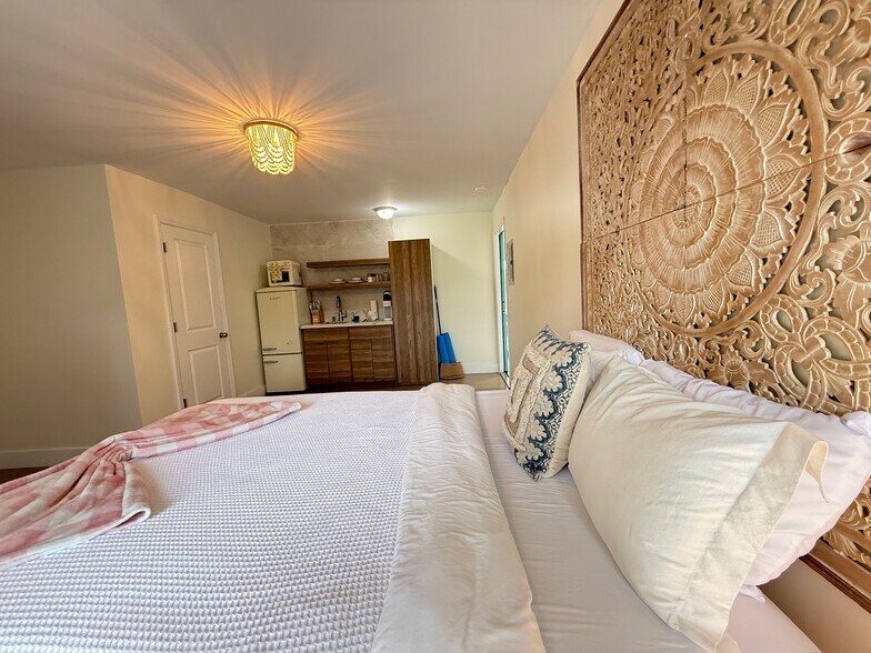 More Photos Of 2502 Tamarind Dr, Hutchinson Island Hotel For Sale