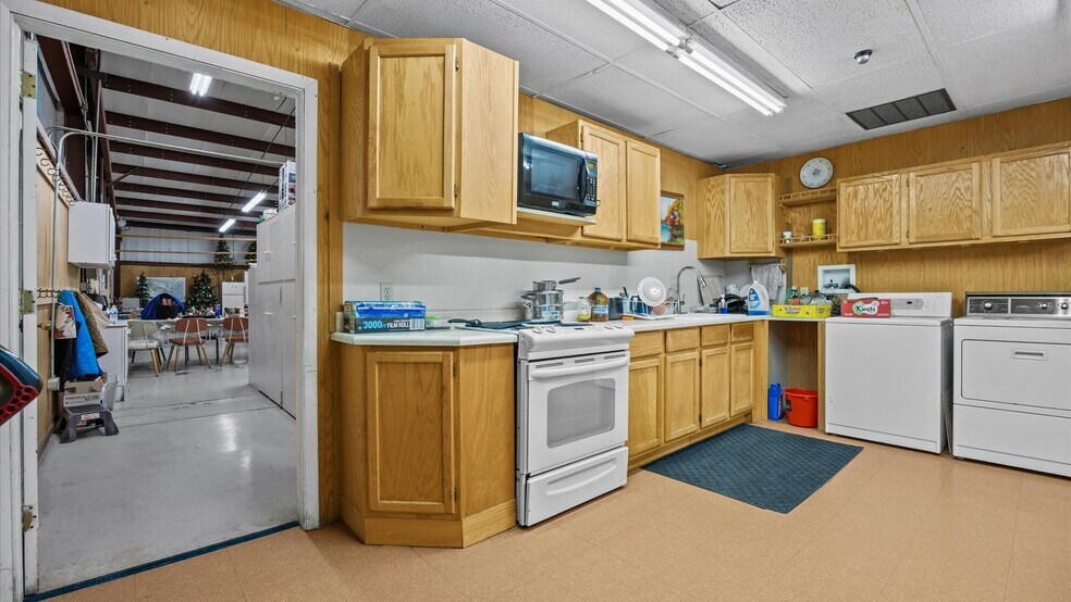 More Photos Of 2482 Industrial Blvd, Grand Junction Warehouse For Sale