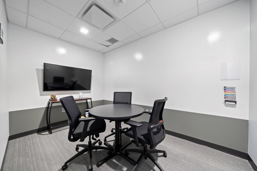 More Photos Of 7620 Guadalupe St, Austin Office For Lease