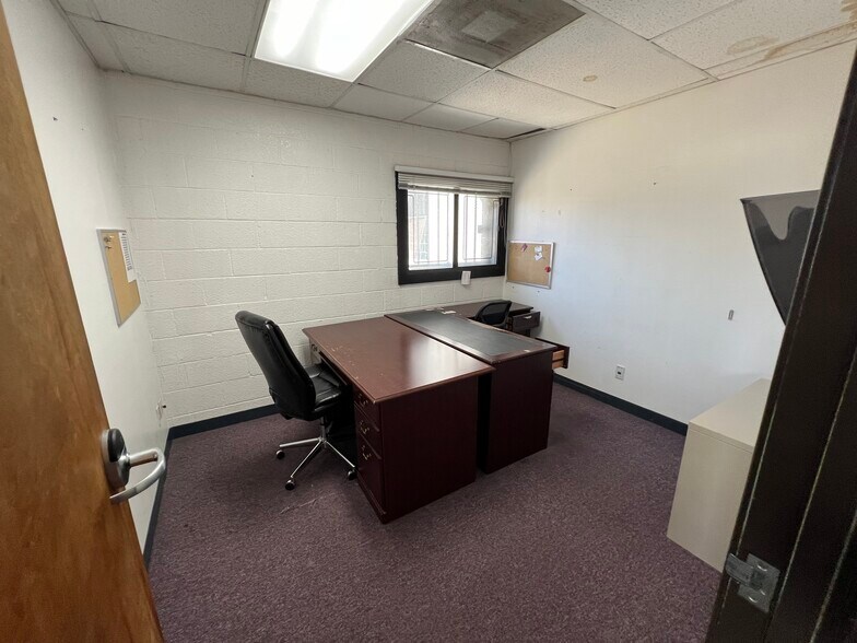 More Photos Of 522 E 6th St, Los Angeles Loft Creative Space For Sale