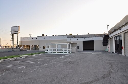 Primary Photo Of 1019 W Manchester Blvd, Inglewood Service For Lease