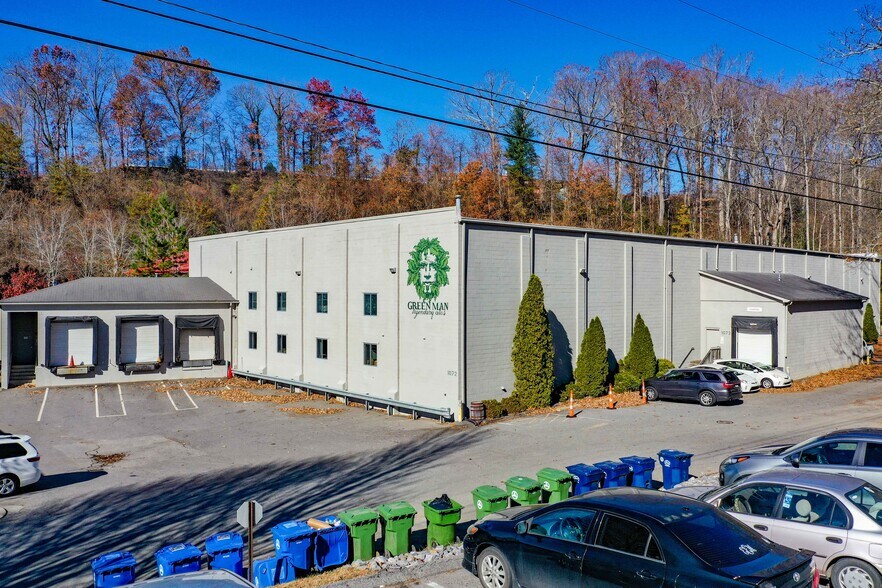 More Photos Of 1070-1072 Tunnel Rd, Asheville Warehouse For Sale