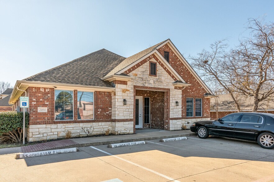 More Photos Of 2004 Bedford Rd, Bedford Medical For Lease